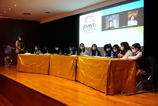 jovem autarca tomada posse dois